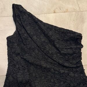 Lauren Ralph Lauren Black One-Shoulder Lace Dress